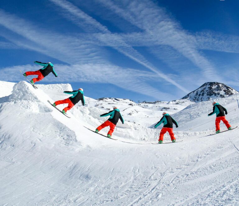 Luxury Snowboarding 6 Days 5 Nights Package